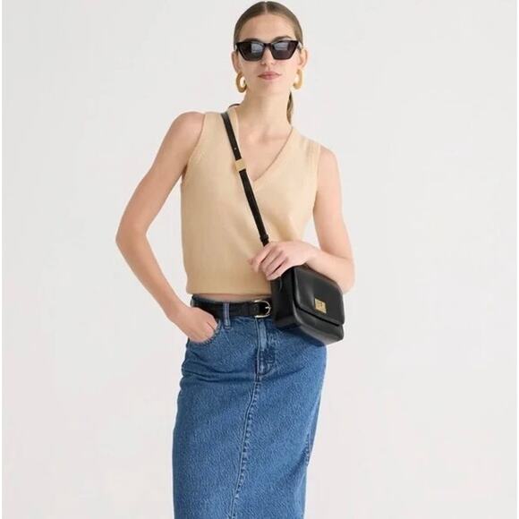 NWT J.Crew 100% Cashmere Sweater Vest Size Medium V-Neck Butter Cream Sleeveless - Picture 5 of 11